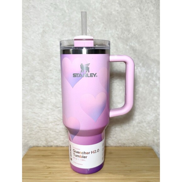 Stanley Valentine’s Day Powder Pink Heart 40oz H2.0 FlowState Quencher Tumbler - Picture 2 of 9